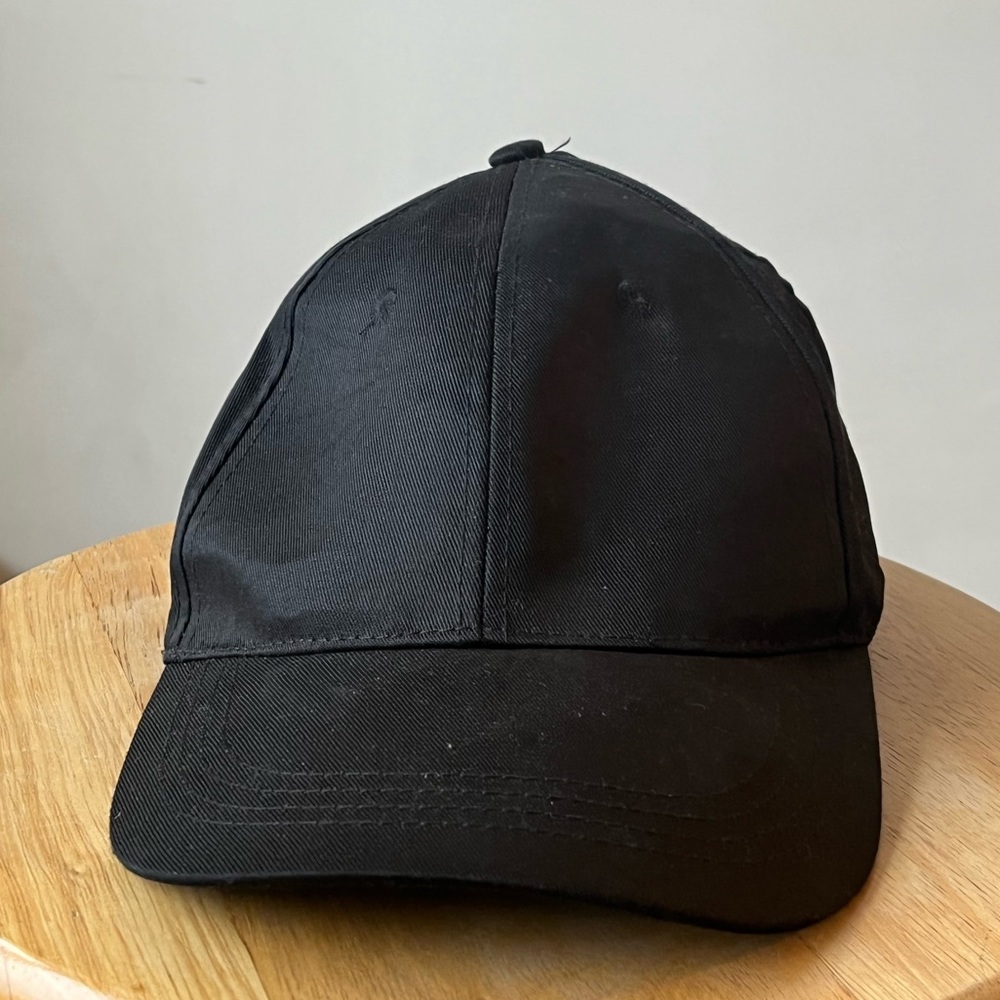 Black Cap - image 1